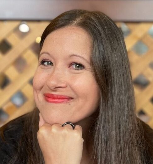 Lauren Frisky Bio Pic